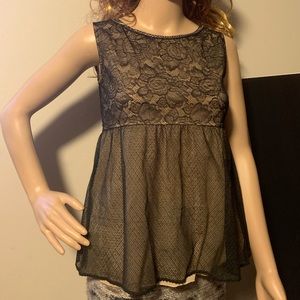 Chanel tan black lace top